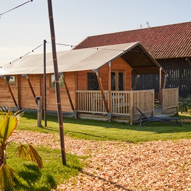 5 Persons Wooden Lodge