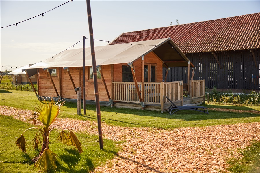 5 Persons Wooden Lodge